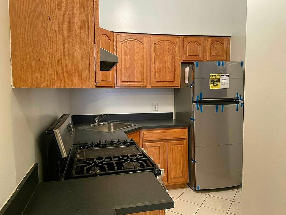 1st image of 115 E 102nd St APT 4A