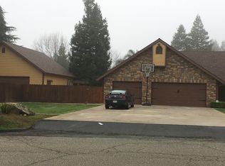 5573 Canyon Dr, Merced, CA 95340