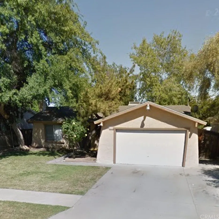 6132 N Dewey Ave photo 1