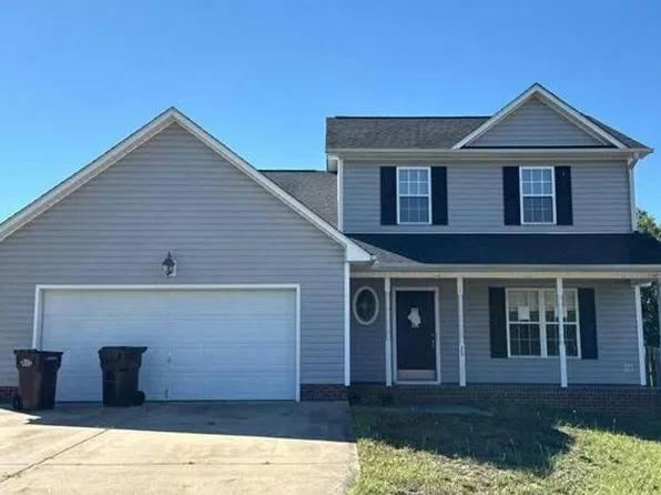 75 Parkton Ct W, Sanford, NC 27332