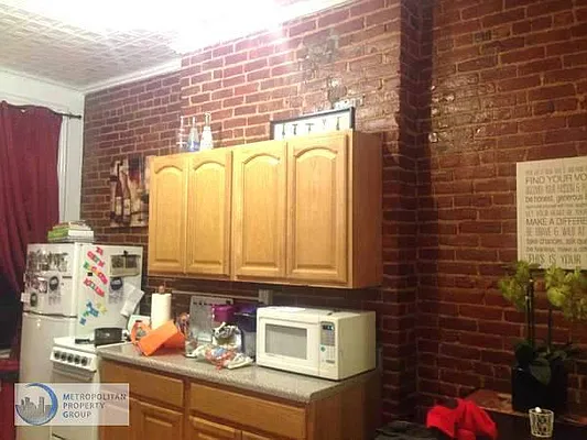 Rented by Metropolitan Property Group | media 30