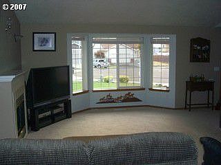 Front bay window