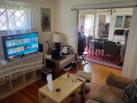 4th image of 8 Champney St #1