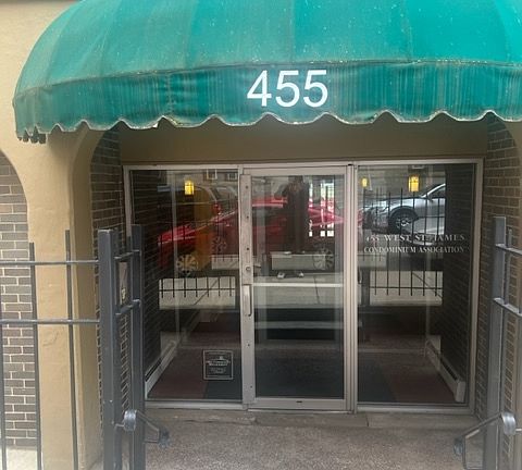 3rd image of 455 W Saint James Pl APT 402