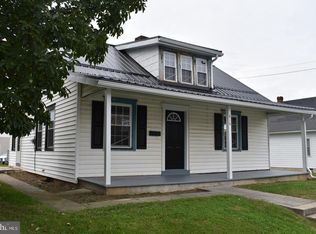 616 Wayne Ave, Chambersburg, PA 17201