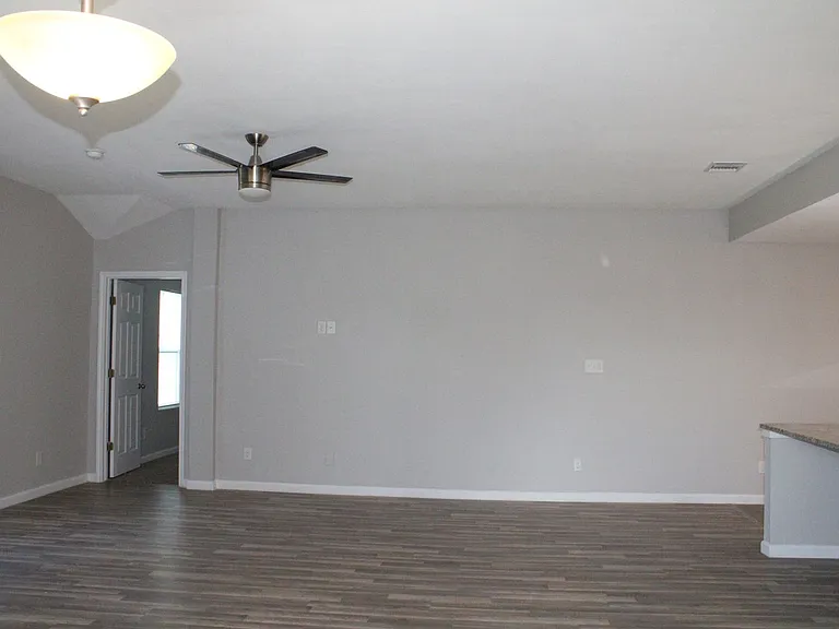 6571 Beech Trl — Photo 16