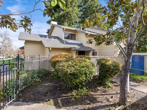 2901 Woodlake Drive, Santa Rosa, CA 95405