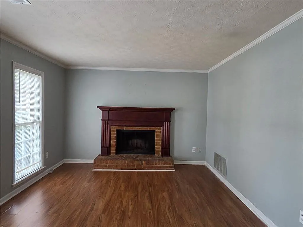 2 bed, 2.5 bath, 1232 sqft, $1,650 — Photo 1