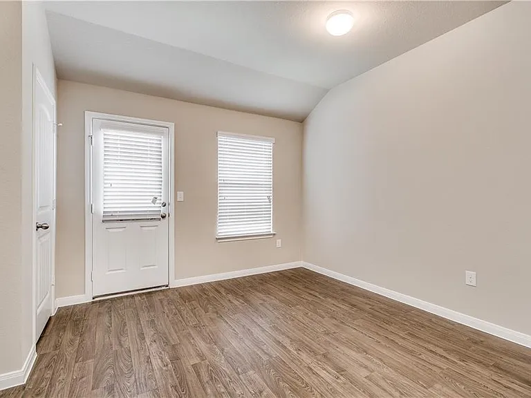 185 Voss — Photo 12
