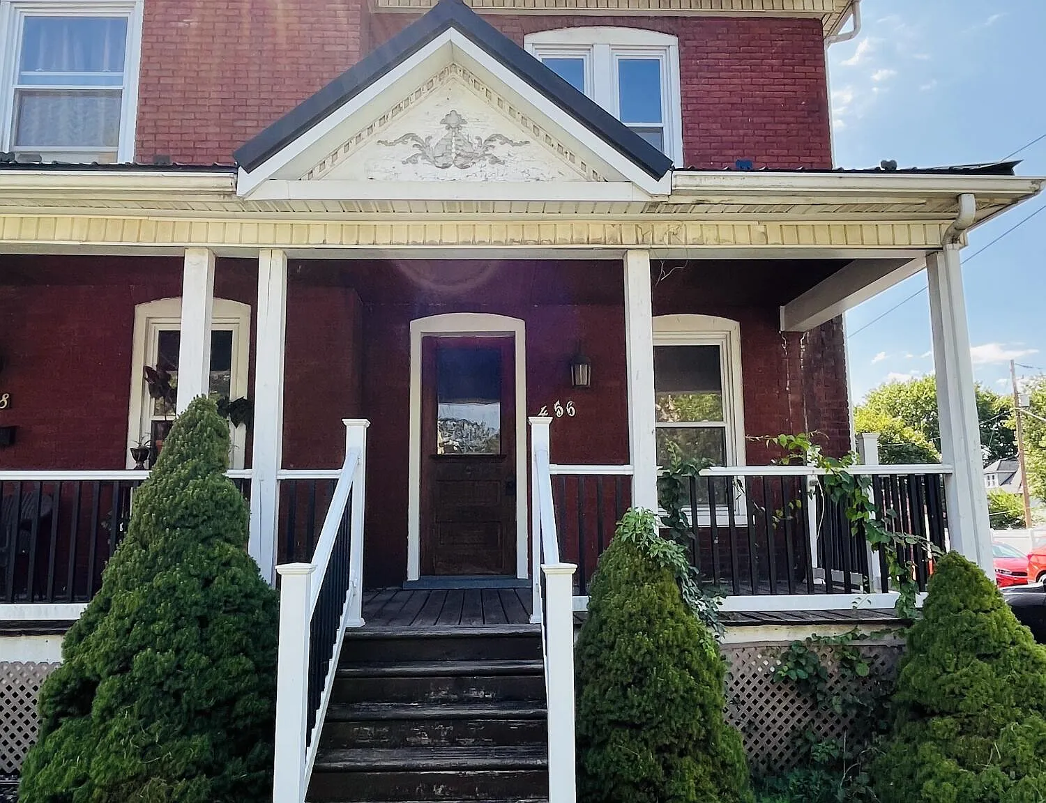 2 bed, 1.0 bath, 1216 sqft, $1,150 — Photo 2