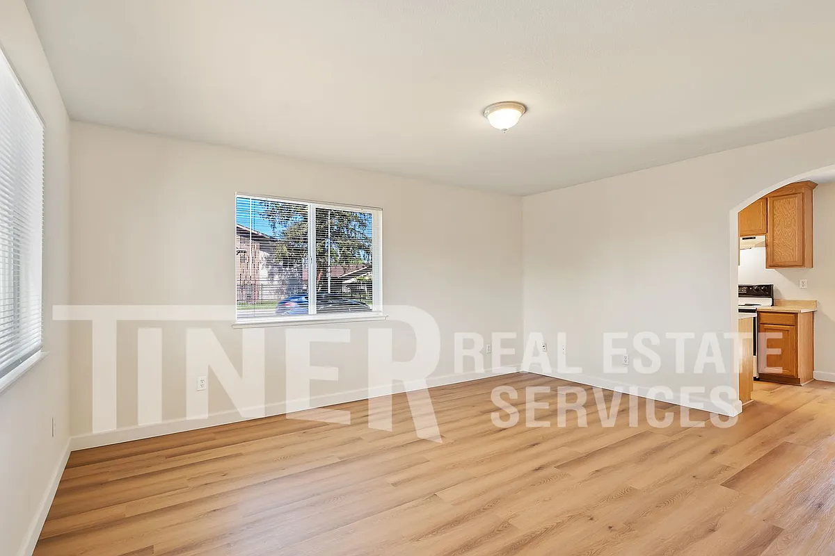 Building Photo - 5710 Cypress Ave
