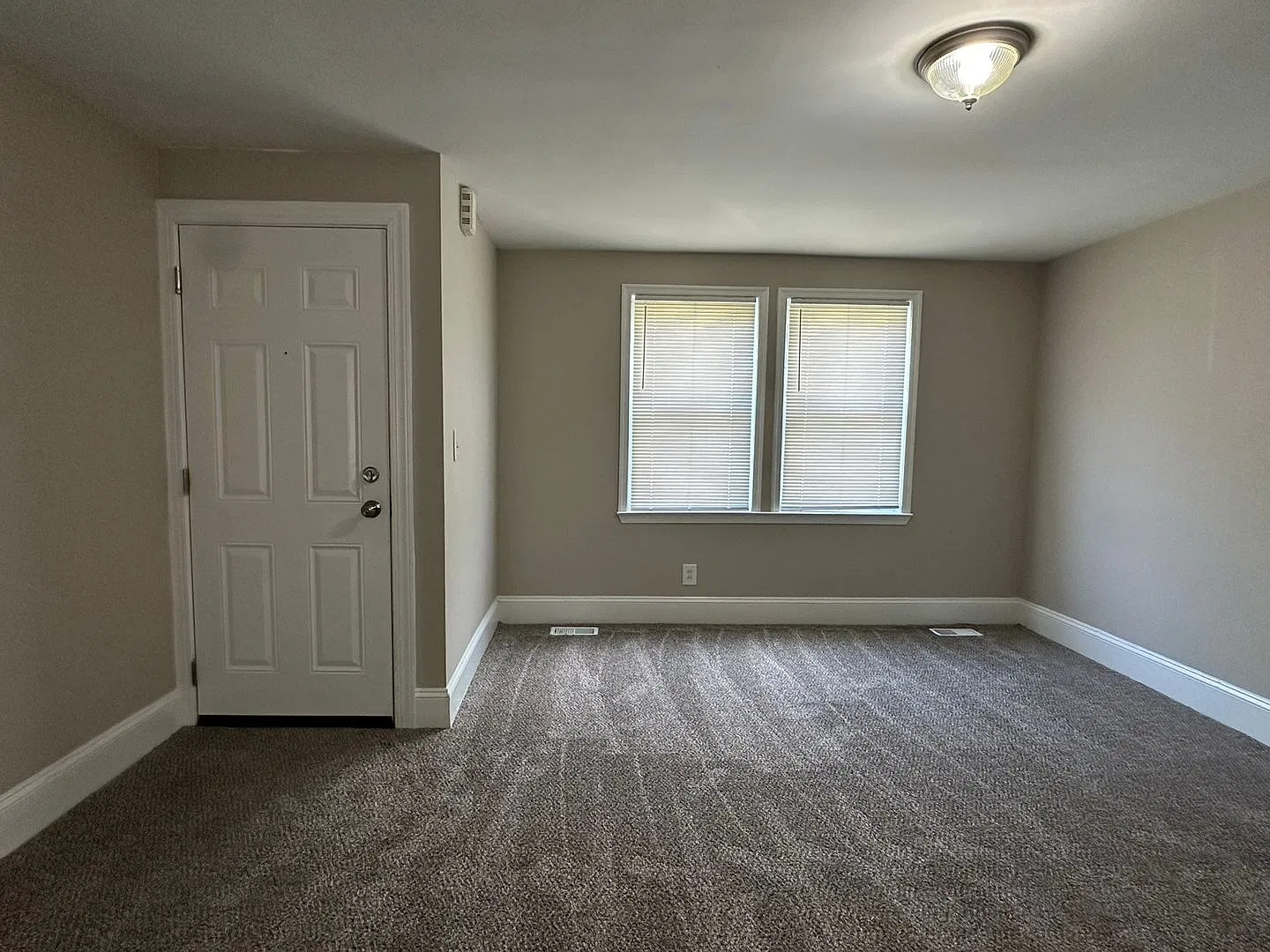 3706 Erdman Avenue — Photo 4
