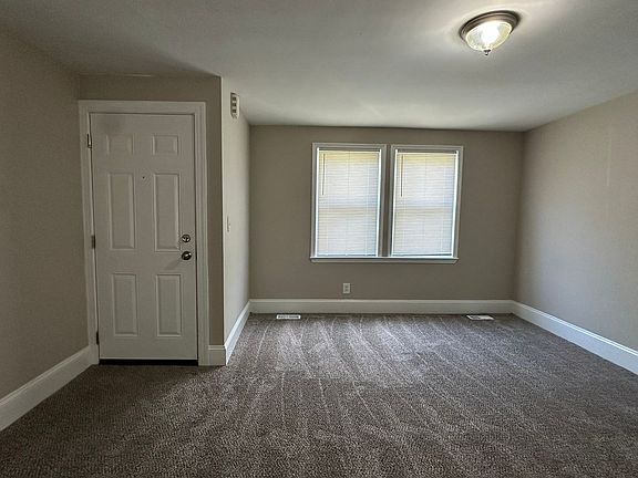 3rd image of 3706 Erdman Ave Unit 1