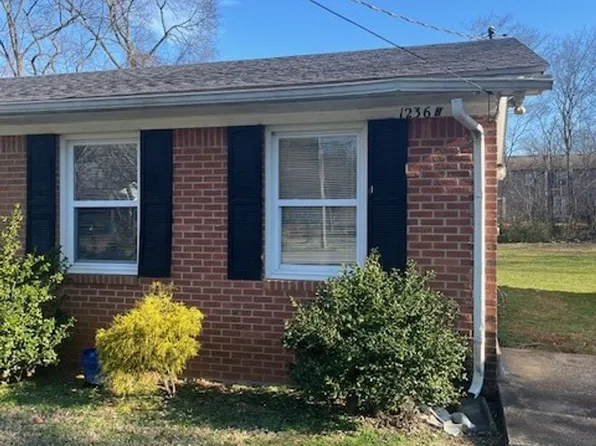 1236 Crewdson Dr, Bowling Green, KY 42101