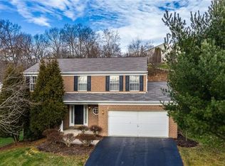 405 Pin Oak Ct, Coraopolis, PA 15108