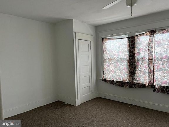4th image of 923 McDowell Ave