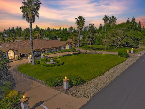 10329 Linscott Ct, Elk Grove, CA 95624