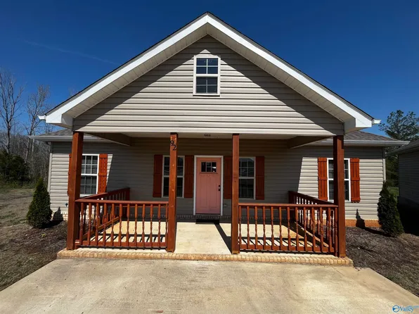 92 Spring Valley Dr, Danville, AL 35619