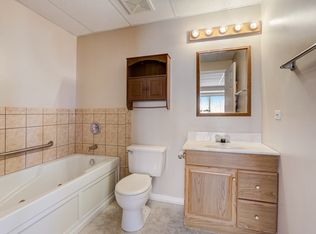 639 Rembrandt Dr, Antioch, IL 60002