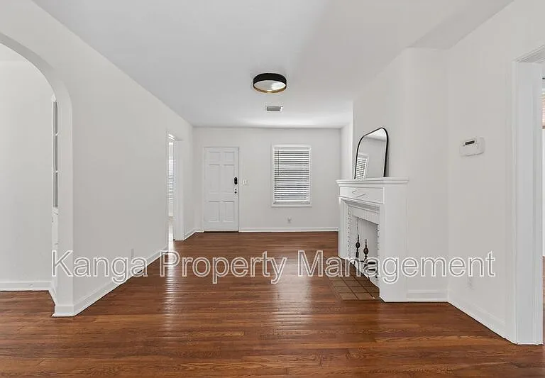 236 Greymon Dr — Photo 10