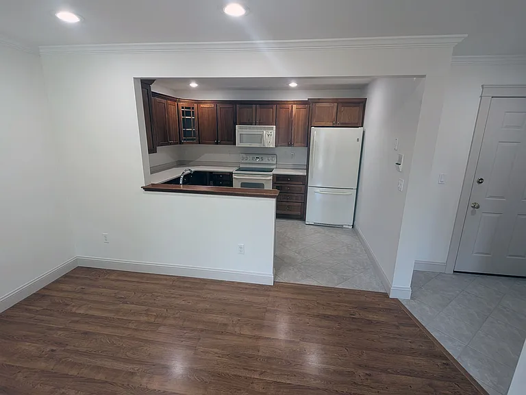 9 Pleasant Wood Dr #202 — Photo 9