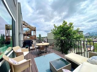 310 Bunker Hill St #2, Charlestown, MA 02129