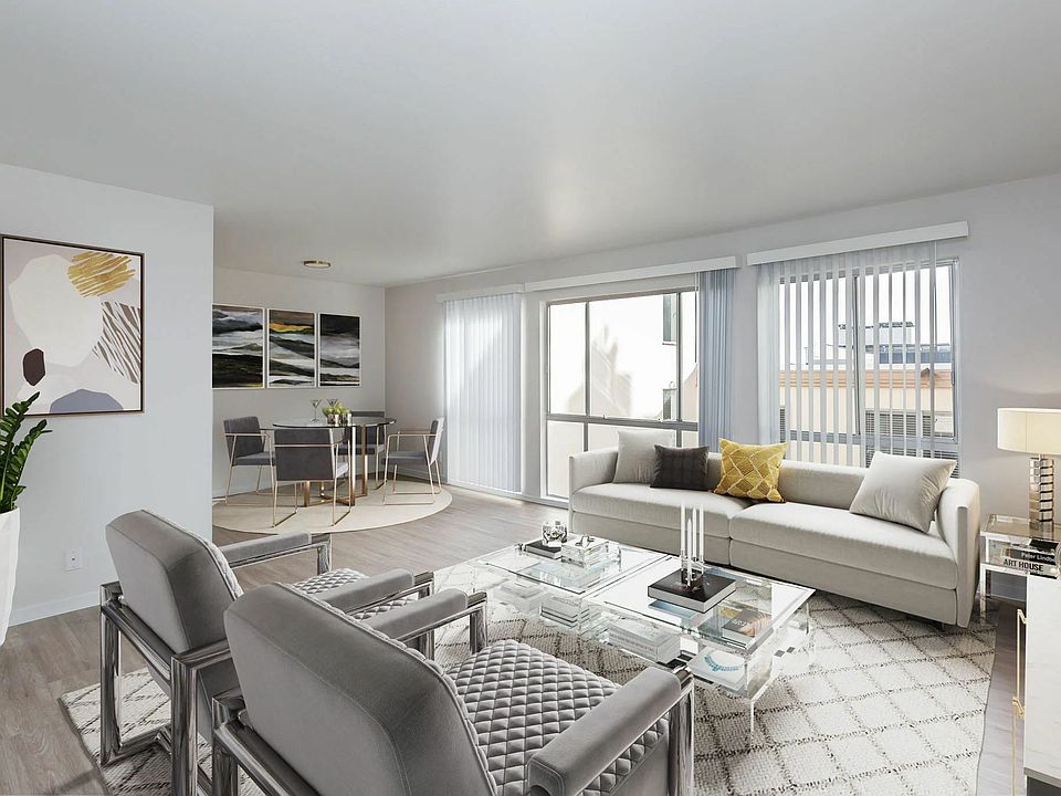 1st image of 3016 Clay St #3D