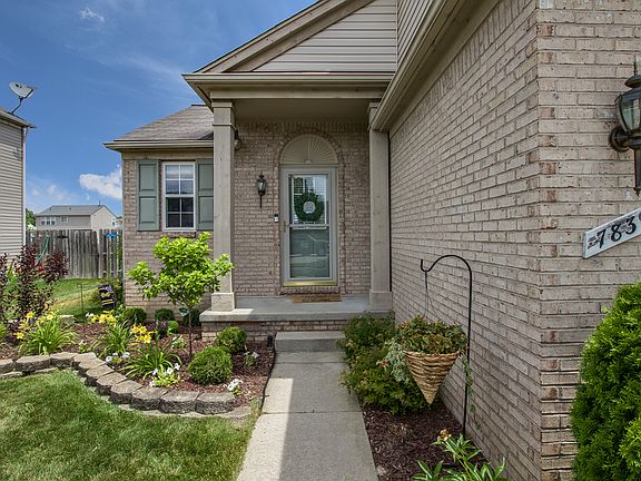 2nd image of 7839 Hampton Ct
