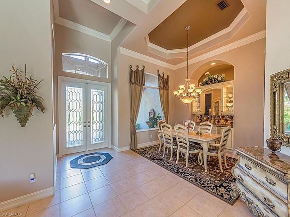 4th image of 5927 Barclay Ln