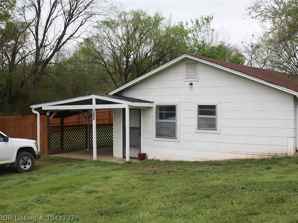 1st image of 160 Private Road 2264