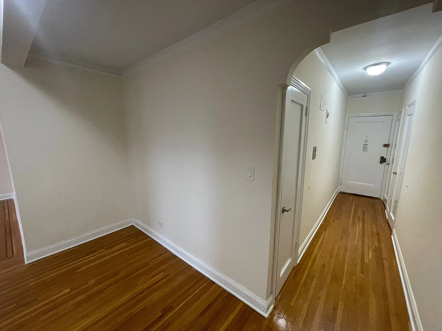 1 bed, 875 sqft, $2,350 — Photo 4