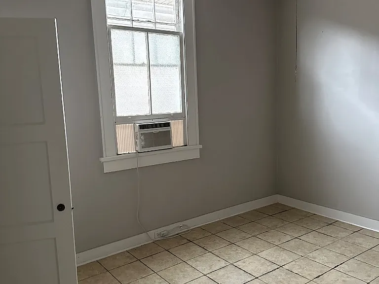Unit Photo