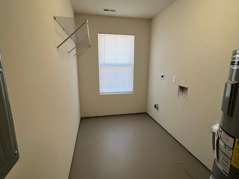 360 Rick Rd — Photo 15