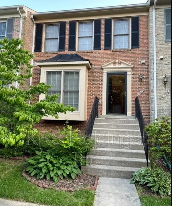 6268 Walkers Croft Way