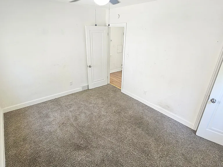 14575 Strathmoor St — Photo 15