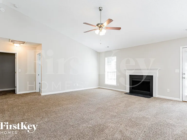 12336 Autumn Blaze Dr — Photo 2