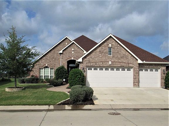 2nd image of 9905 Crestview Dr