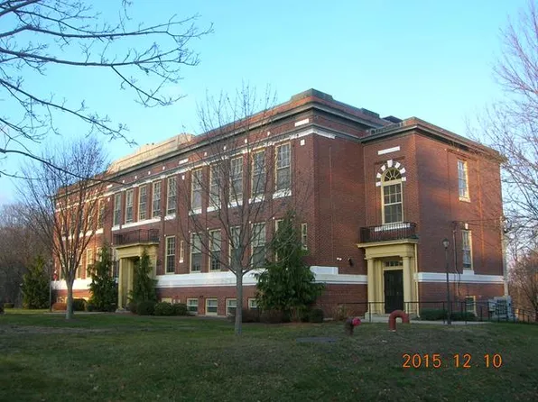 265 Sayles Ave Unit 15, Pascoag, RI 02859