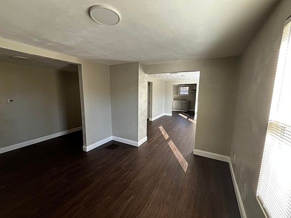 5th image of 511 Fairfax Ave NW