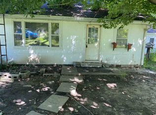1801 E Walnut St, Petersburg, IN 47567