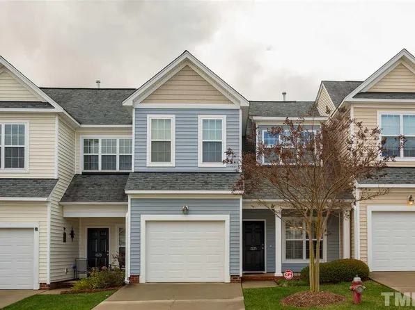 7225 Aquinas Ave, Raleigh, NC 27617