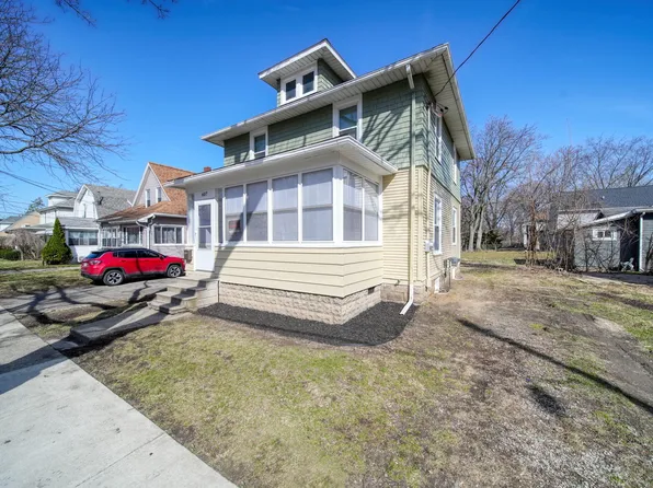 607 Edgewood St, Jackson, MI 49202