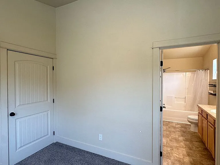 20159 Merriewood Ln — Photo 16