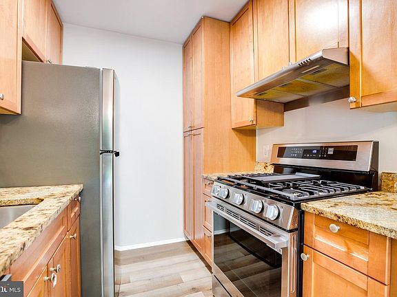 4th image of 4917 Americana Dr APT 106
