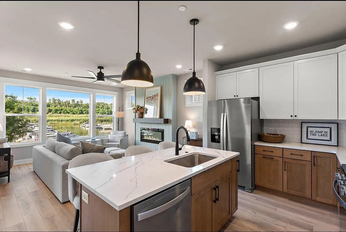 2 bed, 1491 sqft, $2,600 — Photo 3
