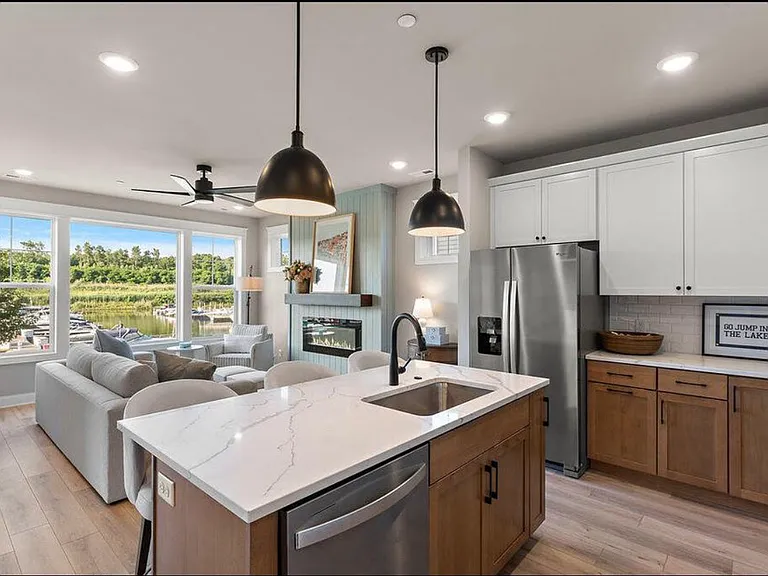 6019 S Dune Harbor Dr #D — Photo 3