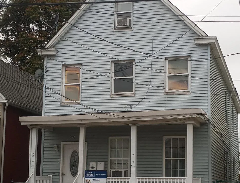 599 Charles St #2