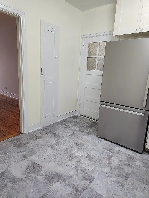 2 bed, 800 sqft, $1,920 — Photo 3