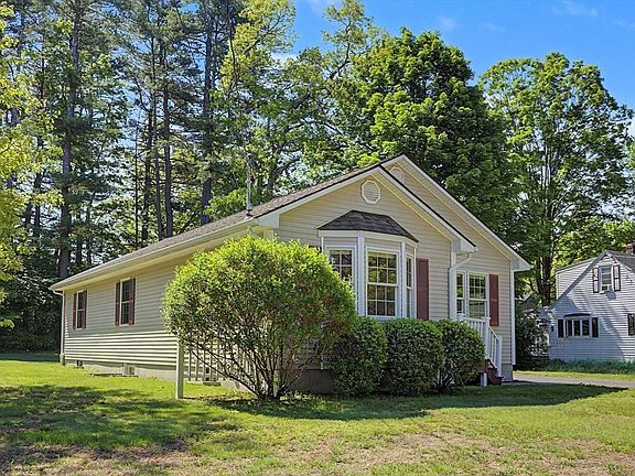 3rd image of 792 Ryan Rd