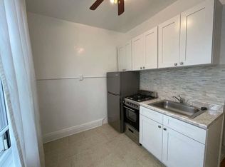 21-19 21st St #2F, Astoria, NY 11105